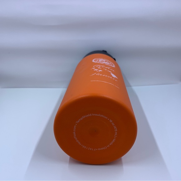 Hydro flask - Picture 3 of 8